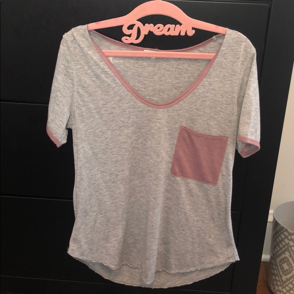 casual pocket t